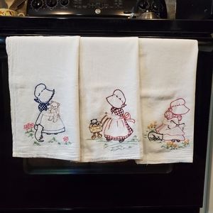Hand Embroidered Dish Tea Towels